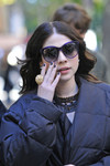  Michelle+Trachtenberg+bundles+up+heads+out+ho5QU0fxaqll (396x594, 65Kb)