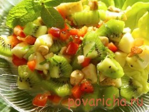 Salad-of-bananas-kiwis-and-avocados-300x225 (300x225, 25Kb)