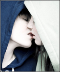  Two_girls_One_kiss_by_joganelken (586x700, 317Kb)