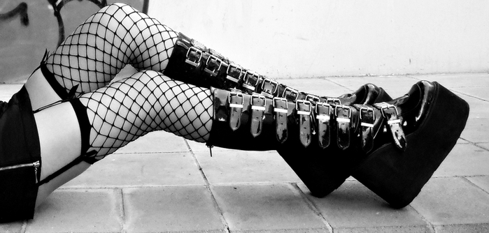 Legs_by_Georgya10 (700x334, 148Kb)