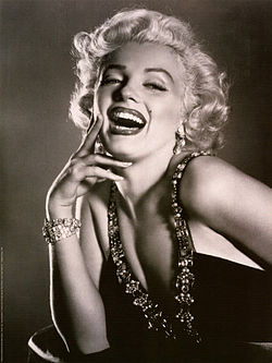 250px-Studio_publicity_Marilyn_Monroe (250x333, 18Kb)