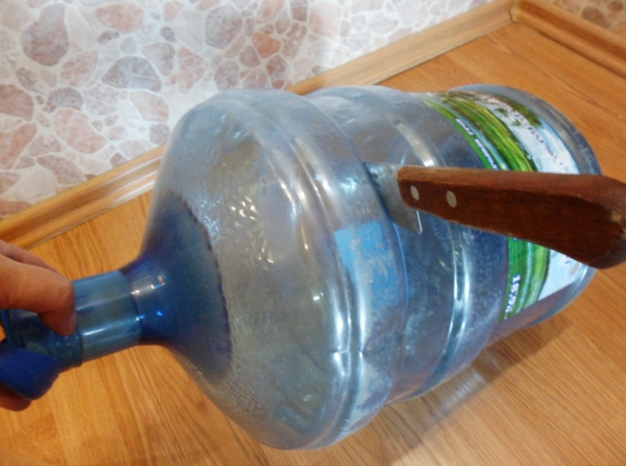 Ваза из пластиковой бутылки своими руками