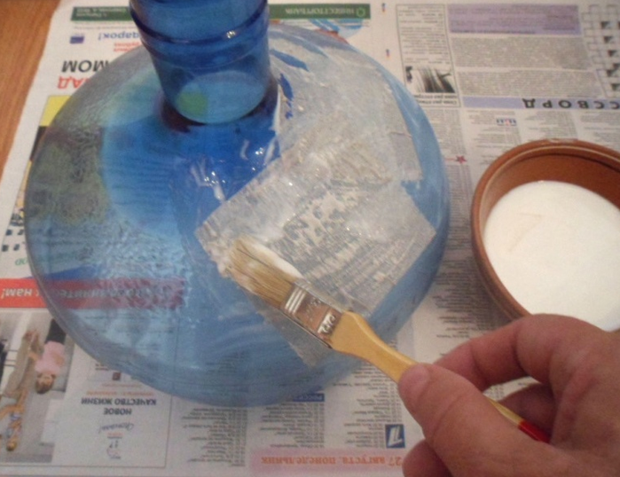 Делаем вазу из пластиковой бутылки и риса: видео мастер-класс