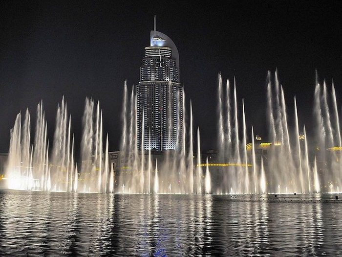 dubai-fountain-4 (700x525, 148Kb)
