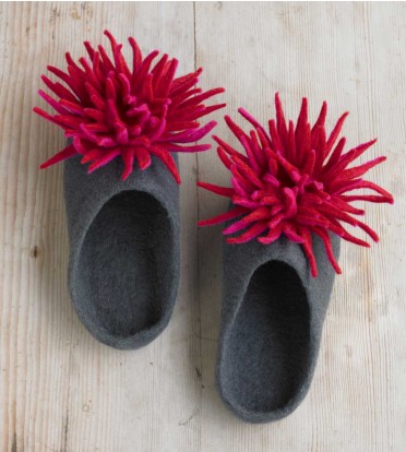 zm_chrysanthemum-slippers (372x414, 42Kb)