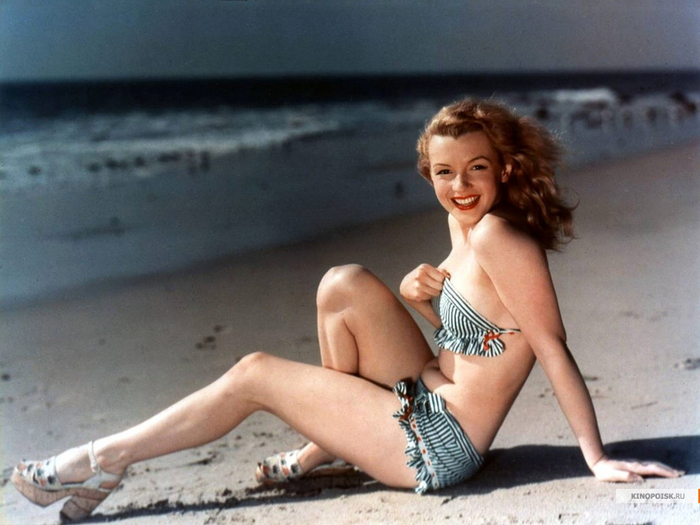 kinopoisk.ru-Marilyn-Monroe-482922_1280 (700x525, 313Kb)