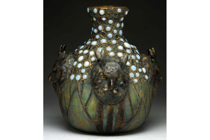 morphy-2Amphora Owl vase with four heads, 16 inches, encrusted with translucent jewels. (700x468, 29Kb)