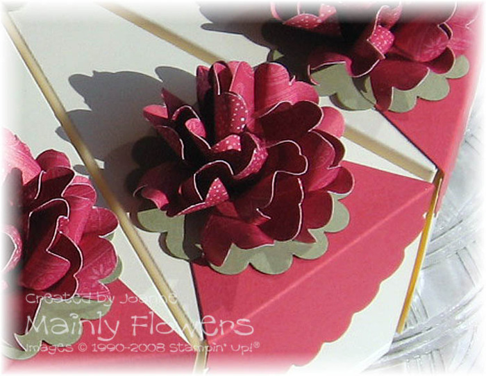 JoG Biggin Hill Cake Flower Finished (700x542, 121Kb)