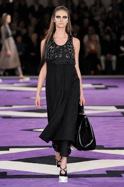 Prada-RF12-2311_catwalk_slideshow (399x600, 61Kb)