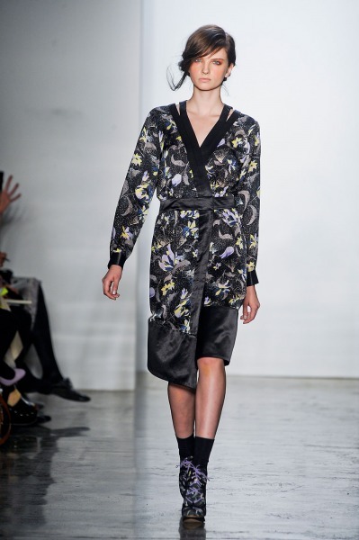 Suno-RF12-1430_catwalk_slideshow (399x600, 55Kb)