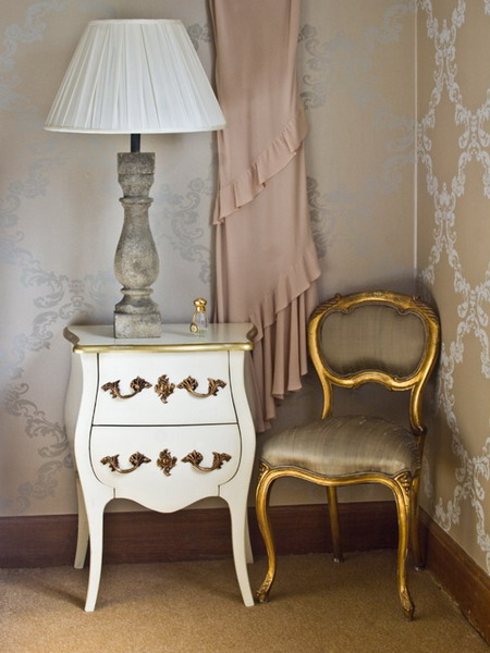 4497432_goldentrenddecoratingbedroomfurniture5 (450x600, 67Kb)