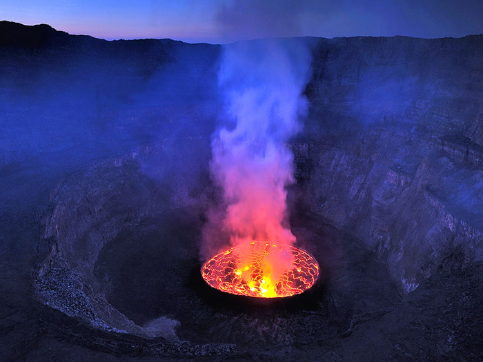vulkan-nyiragongo (700x525, 120Kb)