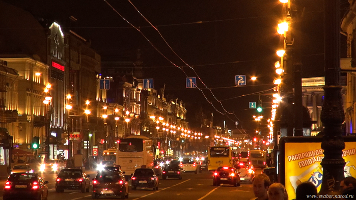 Невский проспект ночью. Вид от Казанского собора по направлению к улице Марата и Московскому вокзалу…