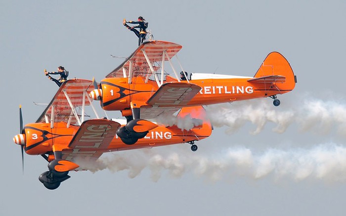 wing-walkers_2398124k (700x437, 52Kb)