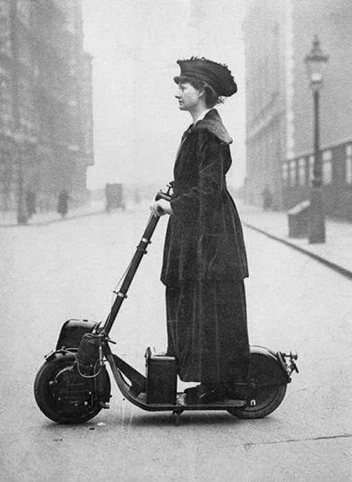 Suffragette on a scooter1916 (511x700, 96Kb)