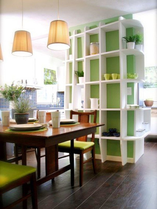 wall-shelves-around-the-kitchen-for-arranging-cups-and-plates (525x700, 311Kb)