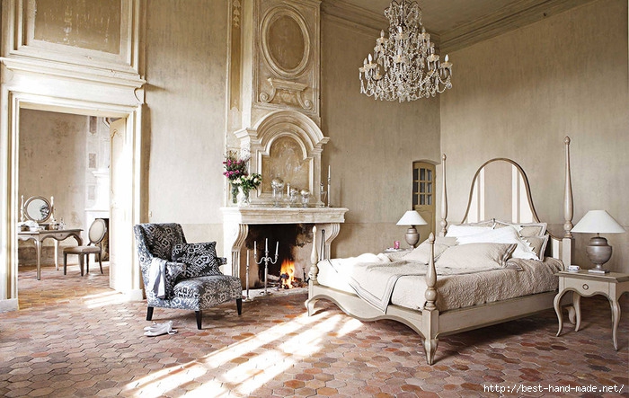 comfortable-antique-french-style-bedroom-design-with-fireplace (700x443, 261Kb)