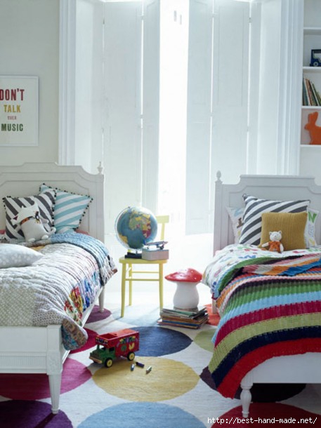 Shared-Kids-Bedroom-In-Stripes-And-Dots-457x610 (457x610, 130Kb)