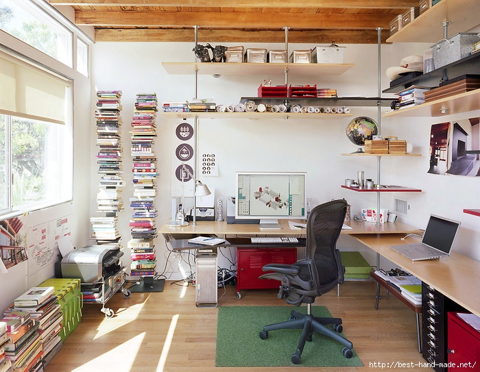 Eight-Attractive-Workspace-Decorating-Ideas-Image-02-Innovative-Floating-Shelves-Office-Designs (700x543, 333Kb)