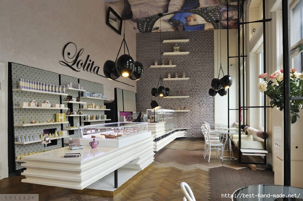 Lolita-coffee-shop-1 (600x399, 175Kb)