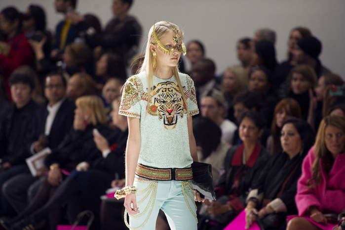 d__fil___manish_arora_printemps___t___2013_180759939_north_883x (700x465, 118Kb)