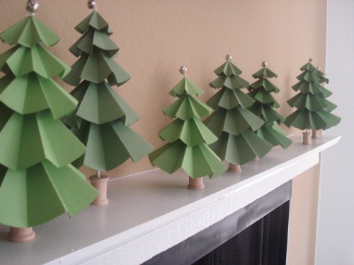 5-diy-paper-tabletop-christmas-trees3 (500x375, 36Kb)