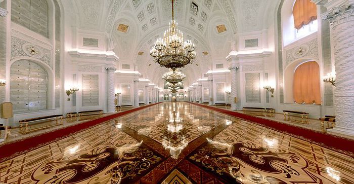800px-Grand_Kremlin_Palace_Georgievsky_hall (700x363, 67Kb)