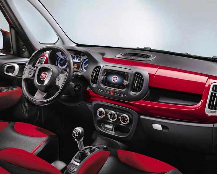 Salon-Fiat-500L-2013 (700x560, 32Kb)