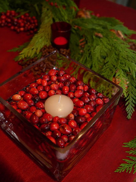 christmas-cranberry-and-red-berries-candles-decorating1-2 (550x700, 79Kb)