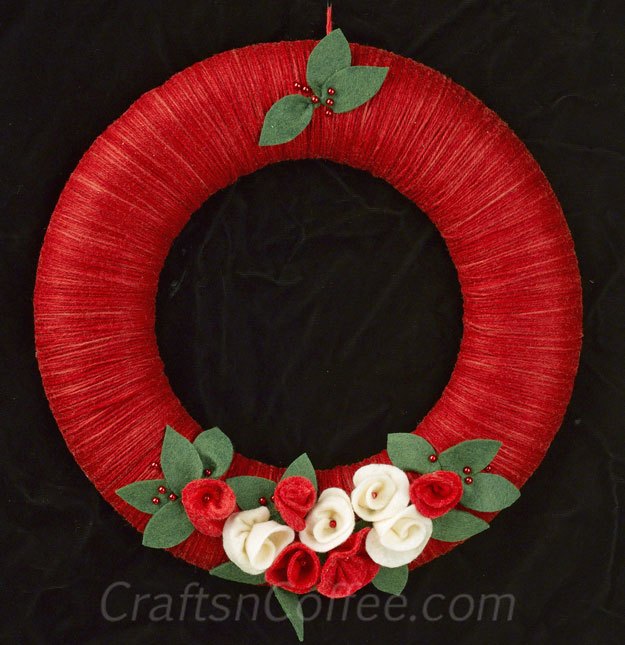christmas-yarn-wreath (625x645, 75Kb)