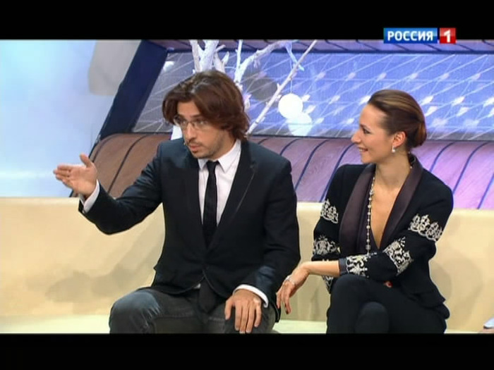       !   !  !   Russia.tv.mp4_snapshot_08.20_[2012.12.22_17.16.50] (700x525, 87Kb)
