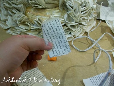 how to make a book wreath 14 (400x300, 33Kb)
