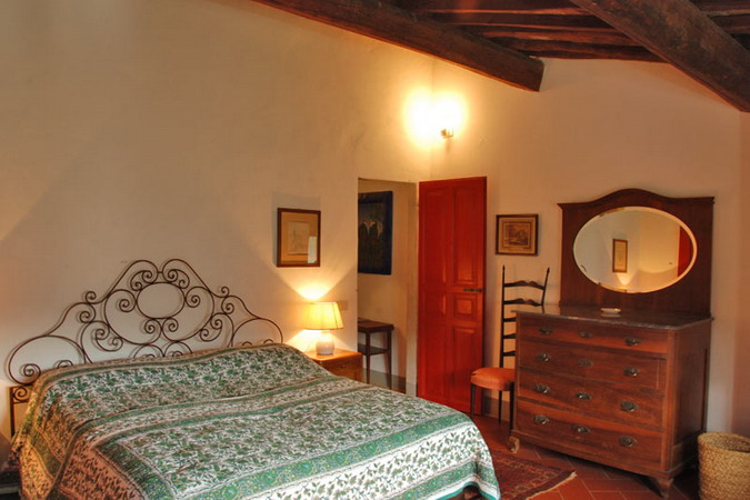 4497432_italiantraditionalbedroomsdetails15 (675x450, 81Kb)