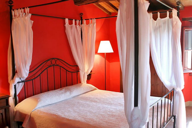 4497432_italiantraditionalbedroomsdetails28 (675x450, 85Kb)