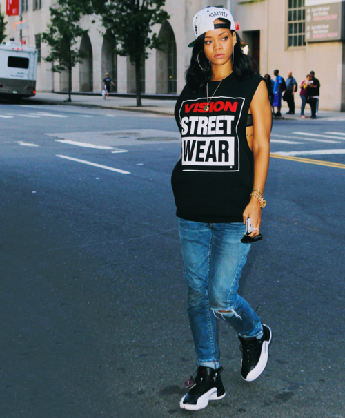 tumblr_mg7ty6IJWU1qgy8r3o1_500 (500x607, 608Kb)