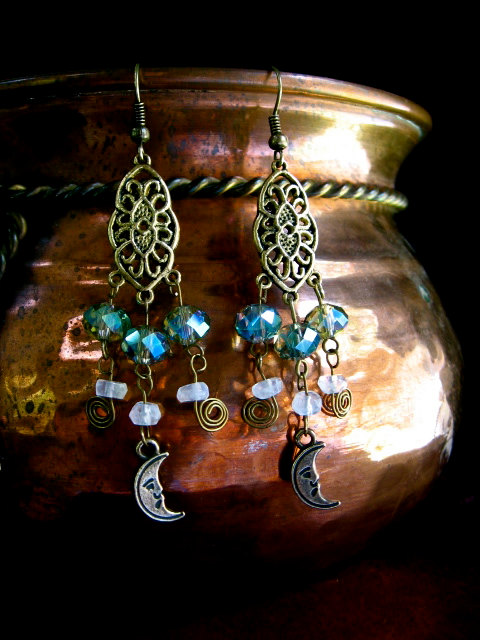 moon_magic_chandelier_earrings_by_eirecrescent-d50xwfy (480x640, 85Kb)