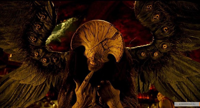 kinopoisk.ru-Hellboy-II_3A-The-Golden-Army-673693 (700x378, 79Kb)