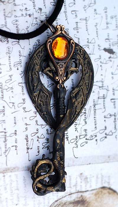 serpent_lord_key_necklace_by_keyperscove-d509wq9 (400x700, 280Kb)