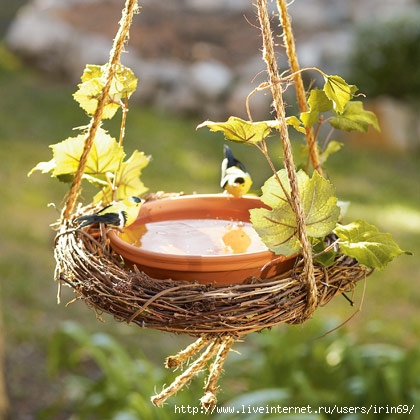 easy-wreath-birdbath-craft-photo-420-FF0509GARDA04 (420x420, 139Kb)