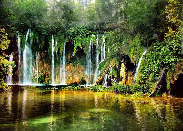waterfalls-of-Plitvice-Lakes-Croatia (700x502, 221Kb)