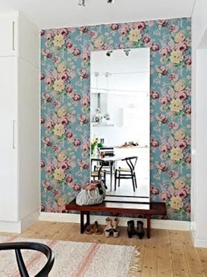 Pretty-Floral-Wallpaper-in-an-entryway (300x400, 43Kb)