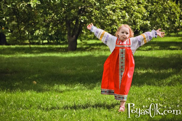 Стоковые фотографии по запросу Русский сарафан