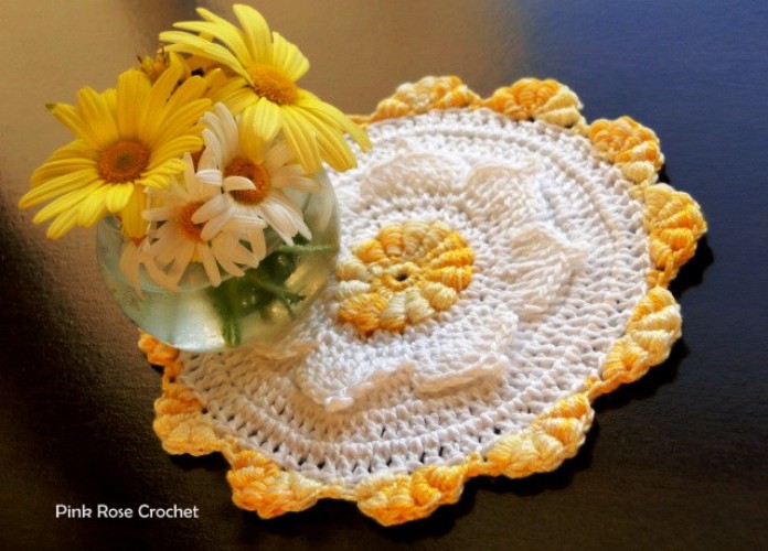 Crochet Daisy Coaster Centrinho Flor (696x500, 106Kb)