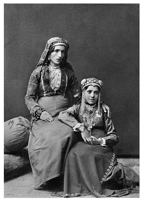 Армянская одежда женская