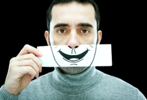 phony_smile_1 (300x205, 49Kb)