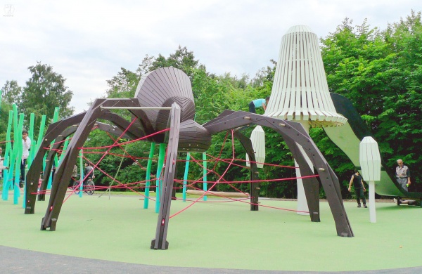 3614505-R3L8T8D-600-Spider_playground6a (600x390, 107Kb)