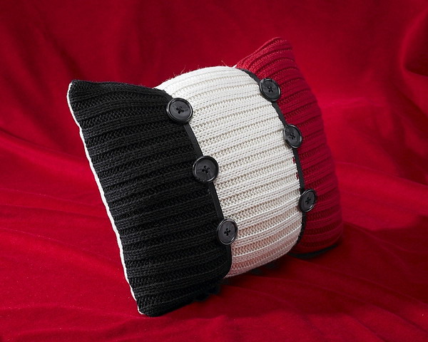 recycled-sweater-pillows4-4 (600x480, 72Kb)