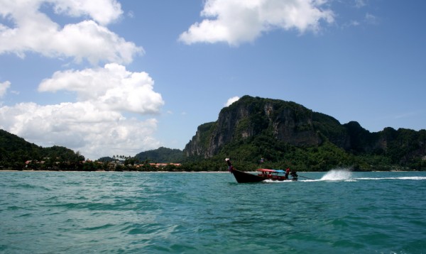 2749438__DW3__g7B8_1_ (600x358, 47Kb)