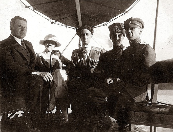 белые-конст (700x532, 146Kb)