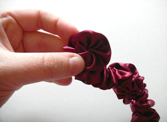 Ruffled-Satin-Flower-Tutorial-9 (550x402, 37Kb)